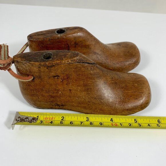VTG Antique Toddler Wooden Shoe Last Pair, Leather Laces Metal Plates #4 - Picture 13 of 14